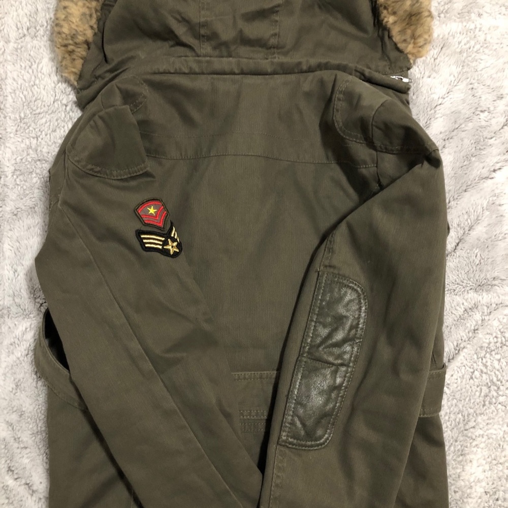 Jacket - Picture 4 of 5